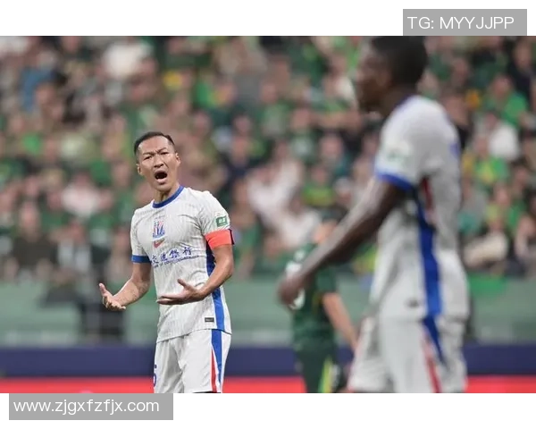 上海排球队配合问题引发热议球迷与专家各抒己见探讨战术调整