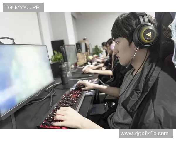 和平精英赛事分析：深入探讨TES战队的防守策略与战术布局